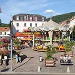 Luxury Full Center And Near Lake! *