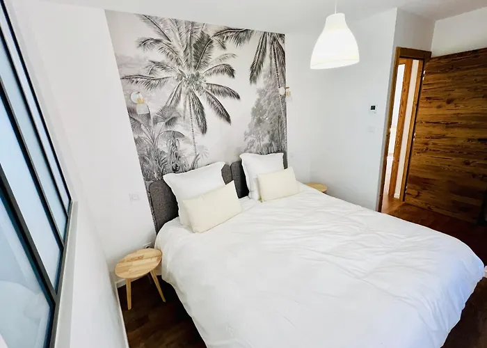 Luxury Full Center And Near Lake! *