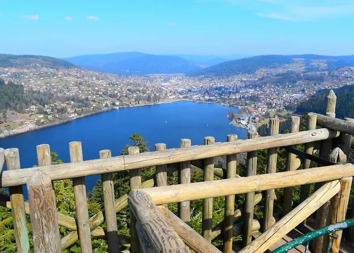 Luxury Full Center And Near Lake!